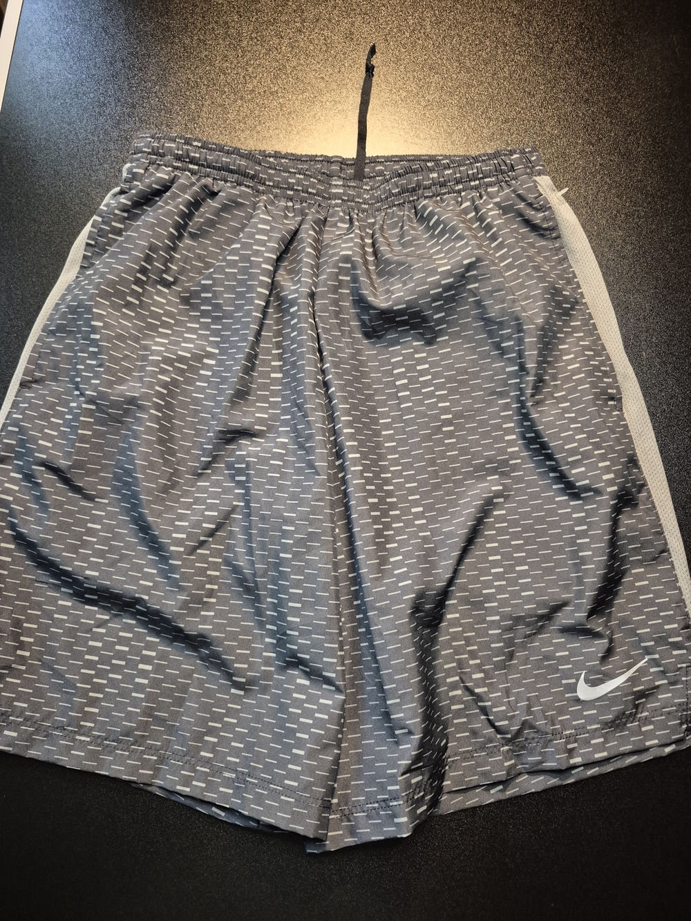 Nike Men's Gray Patterned Athletic Shorts